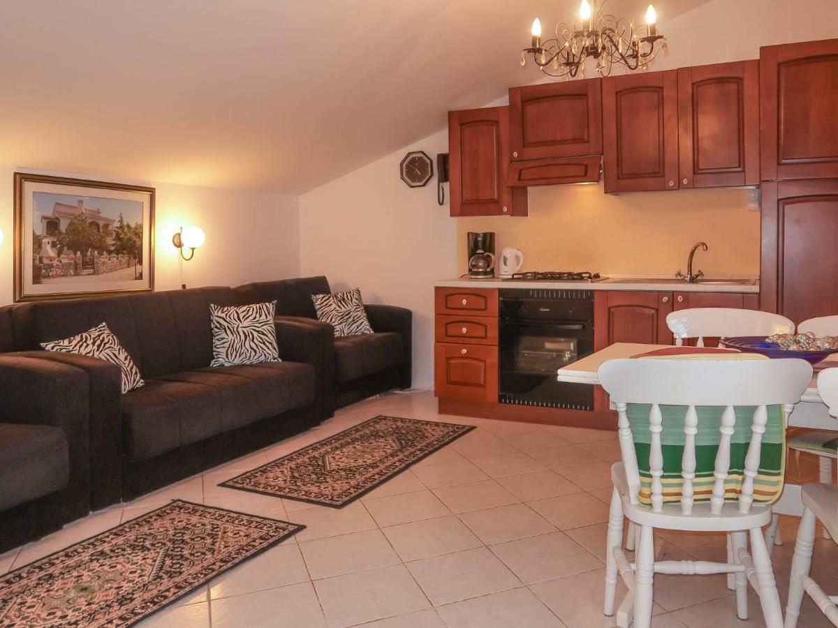 Dilly - Krk117 By Interhome Appartement Pinezići
